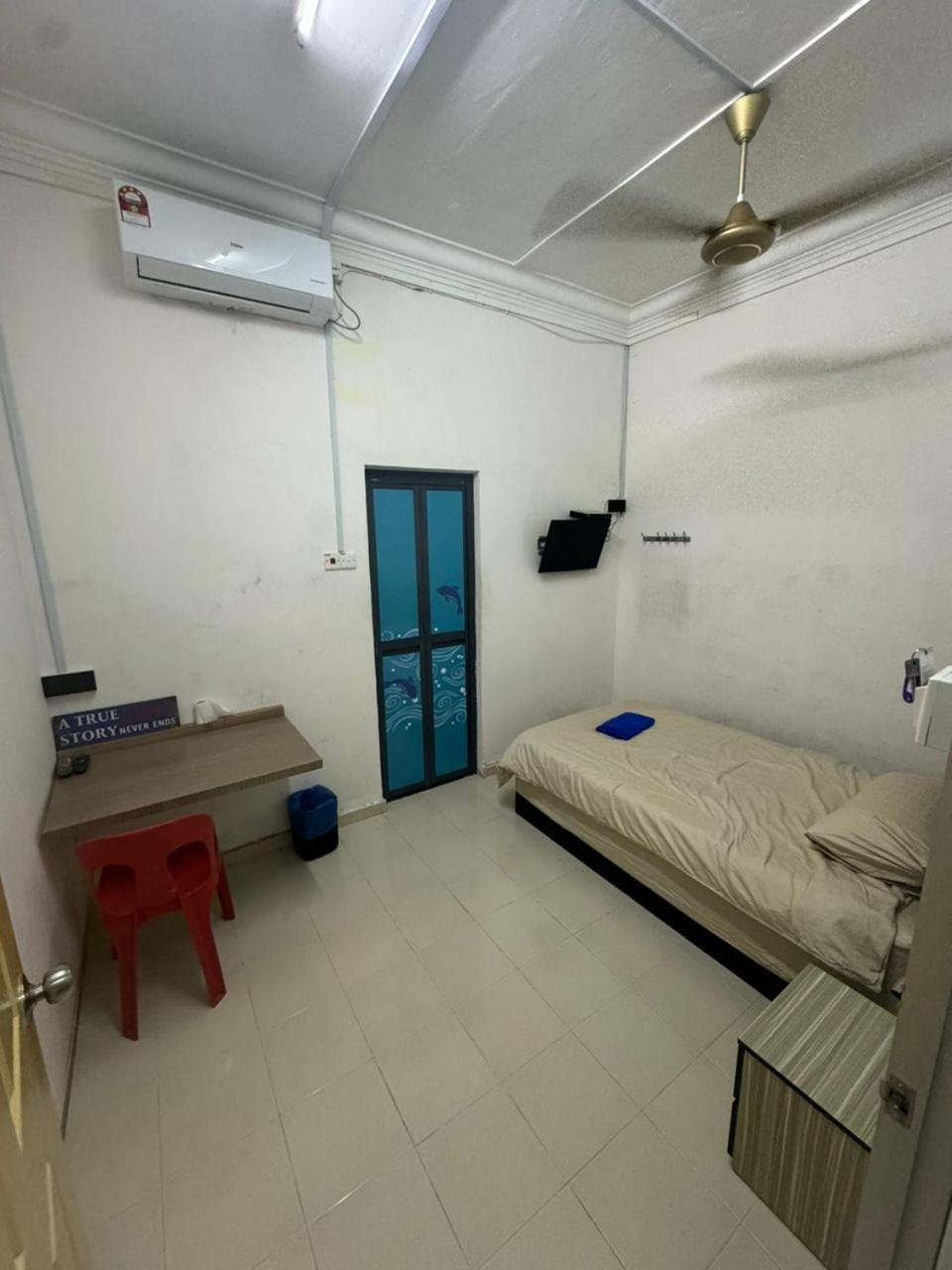 Momo Guest House Kuala Terengganu Exterior photo