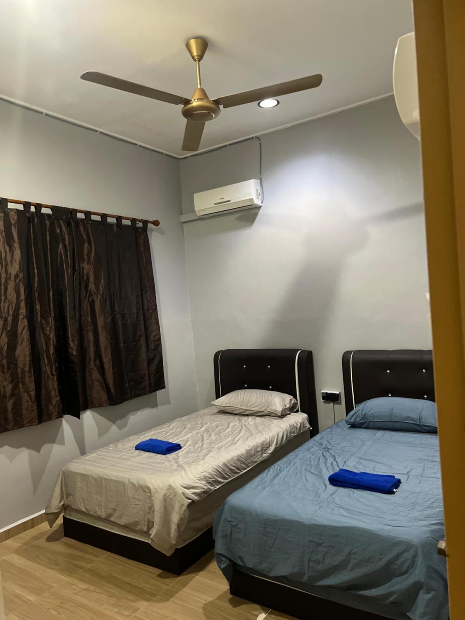 Momo Guest House Kuala Terengganu Exterior photo