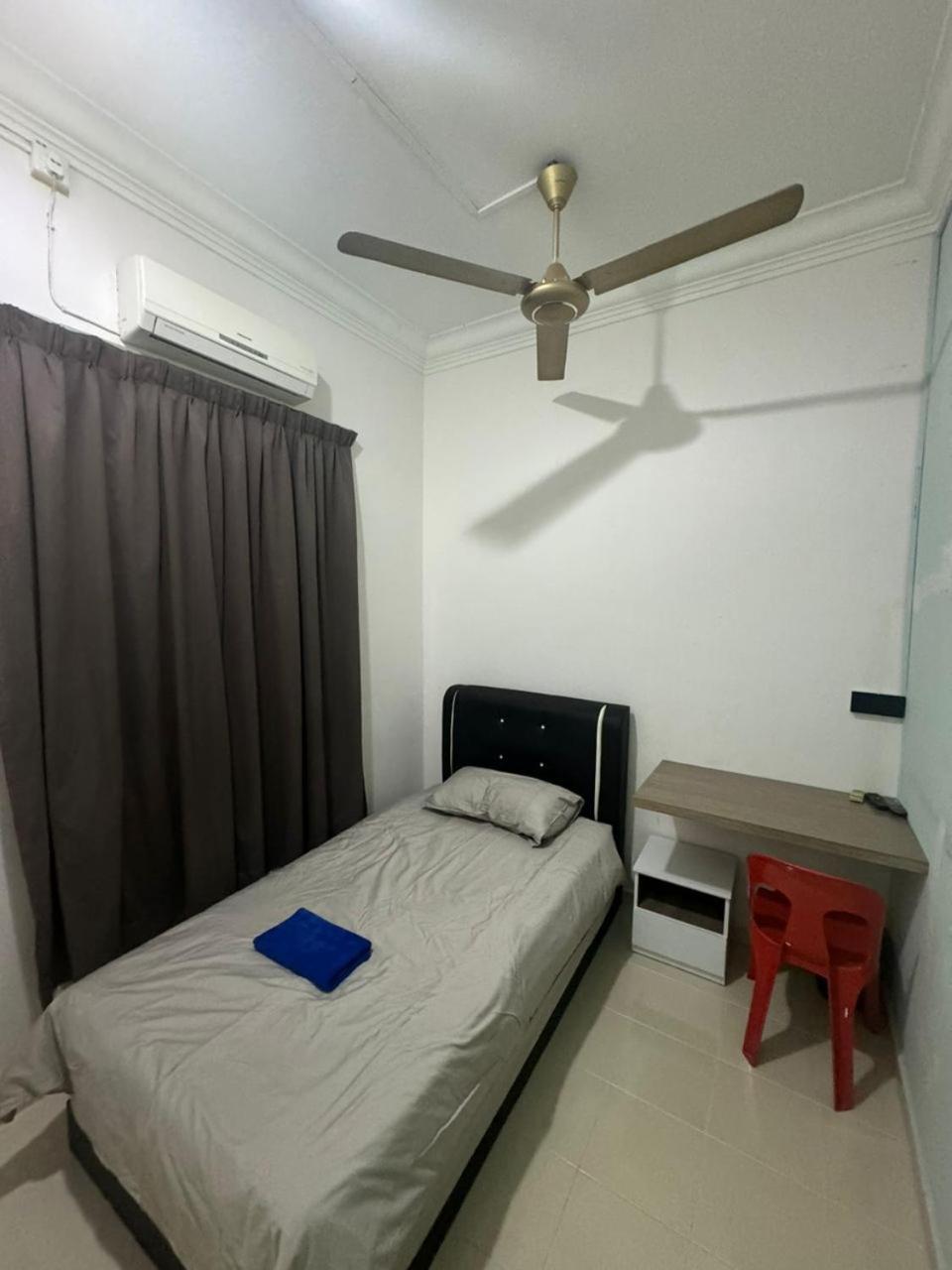 Momo Guest House Kuala Terengganu Exterior photo